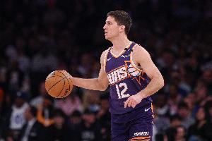 纯控卫已在阵中！吉莱斯皮13中5得15分3板12助 正负值+19仍输球