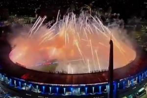 这很南美！阿根廷球队赛前主场被球迷烟花覆盖，被罚3场空场