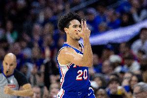 首秀出战15分钟！纳斯：还未决定何时解除麦凯恩出场时间限制