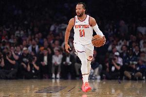 布伦森谈球队进攻：现在确实能投进 但我们还能变得更好