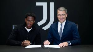 罗马诺：AC米兰和戴维之间没有任何接触，球员希望在尤文站稳脚跟