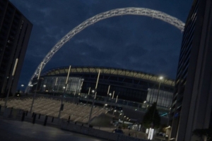 温布利将承办欧洲杯半决赛和决赛，球场无人机表演预热赛事