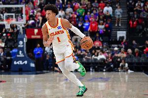 内外开花！杰伦·约翰逊半场8中7&三分3中2砍下18分5板5助