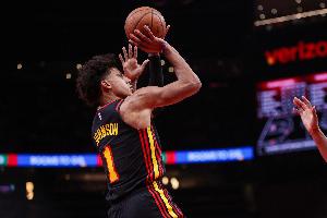 新鹰王！杰伦·约翰逊连续第三场20+10+5 本赛季约东字吉后第五人