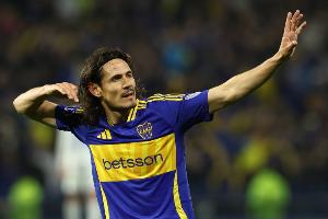 38岁卡瓦尼时隔两个月复出，替补登场立即为博卡青年破门