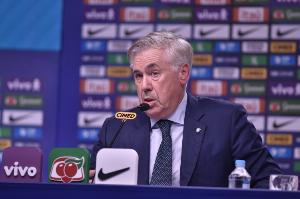 安切洛蒂：我希望沿用此前的阵型，但需要前锋球员协助做好防守